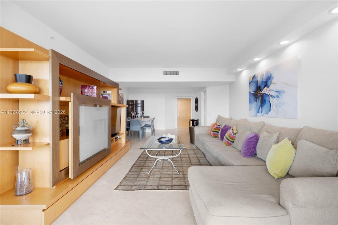 21055 Yacht Club Dr, Unit 2310, Aventura, FL 33180 Photo