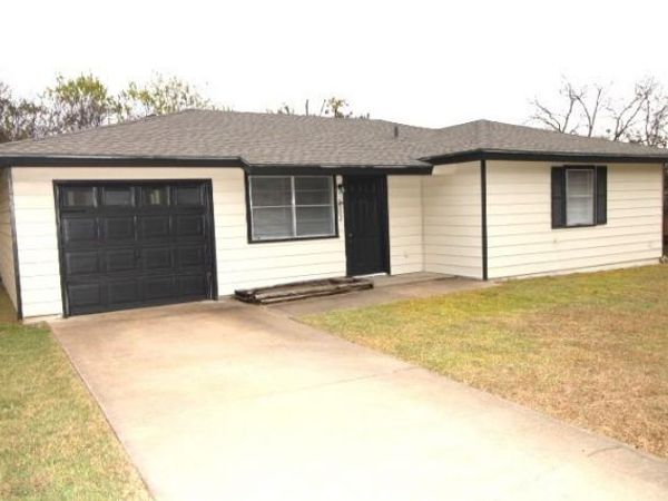 2002 Josie CIR, Copperas Cove, TX 76522