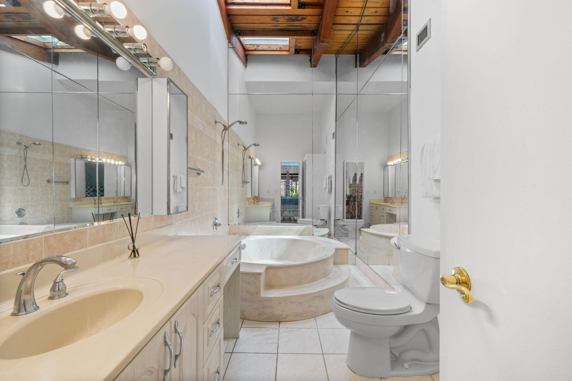 2679 S Parkview Drive, Unit 2679, Hallandale Beach, FL 33009 Photo