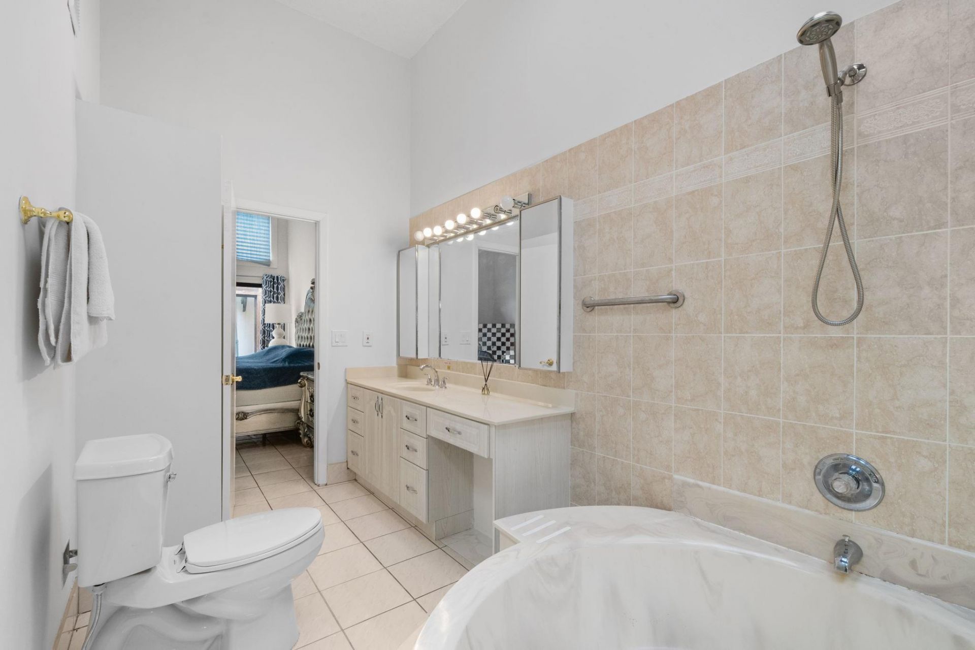 2679 S Parkview Drive, Unit 2679, Hallandale Beach, FL 33009 Photo