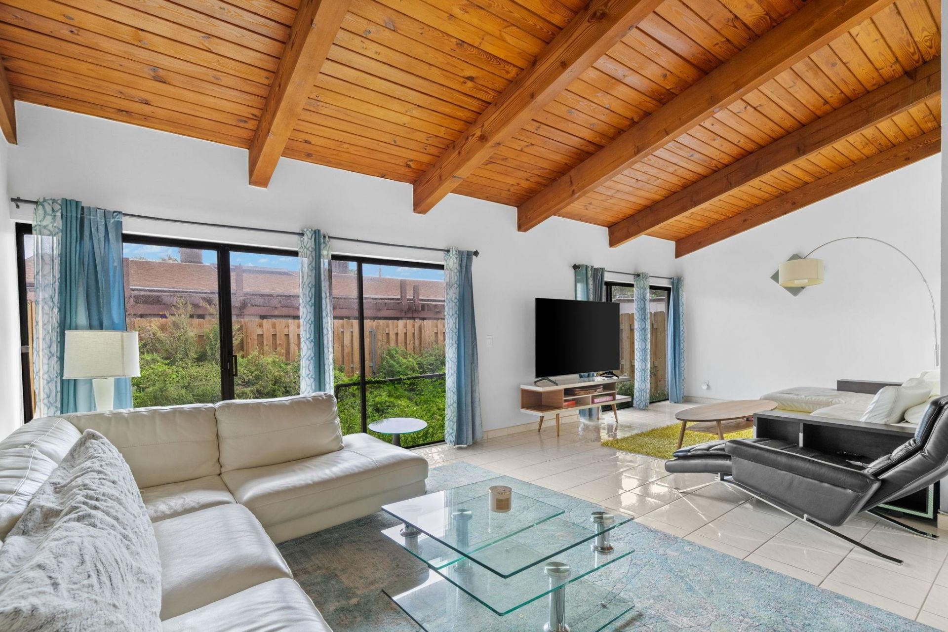 2679 S Parkview Drive, Unit 2679, Hallandale Beach, FL 33009 Photo