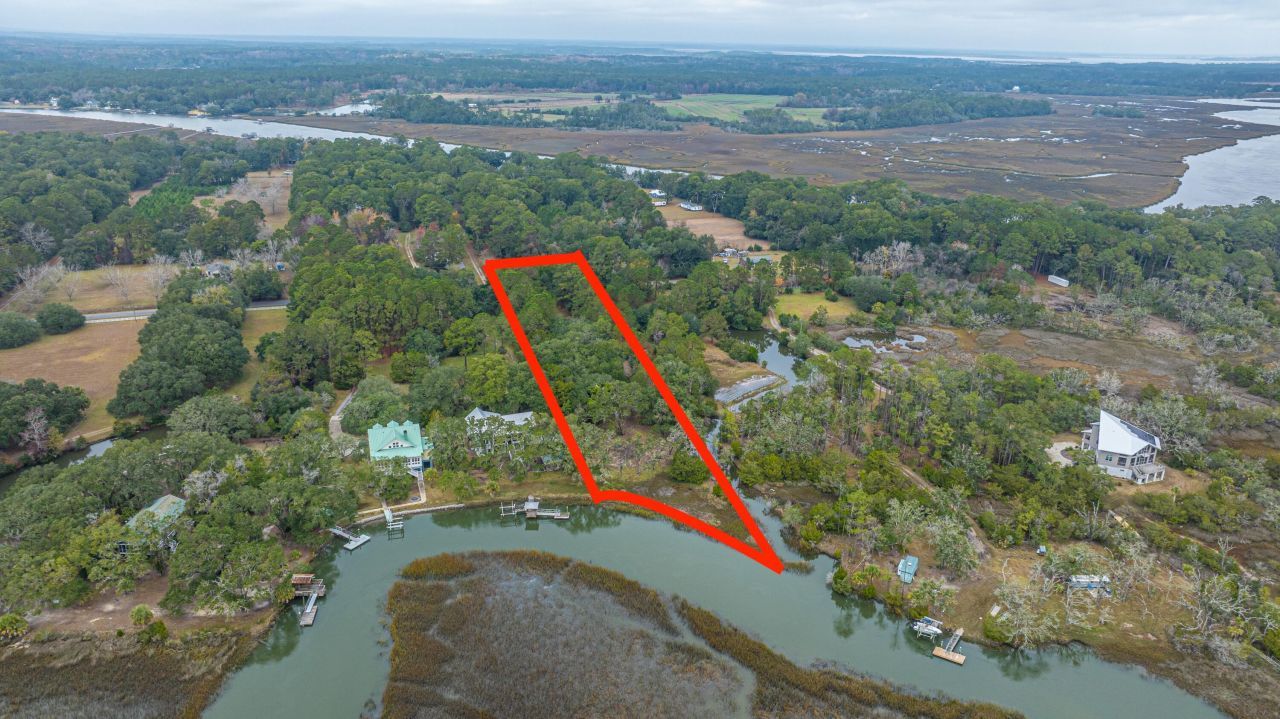 8737 Peters Point Road Photo 17