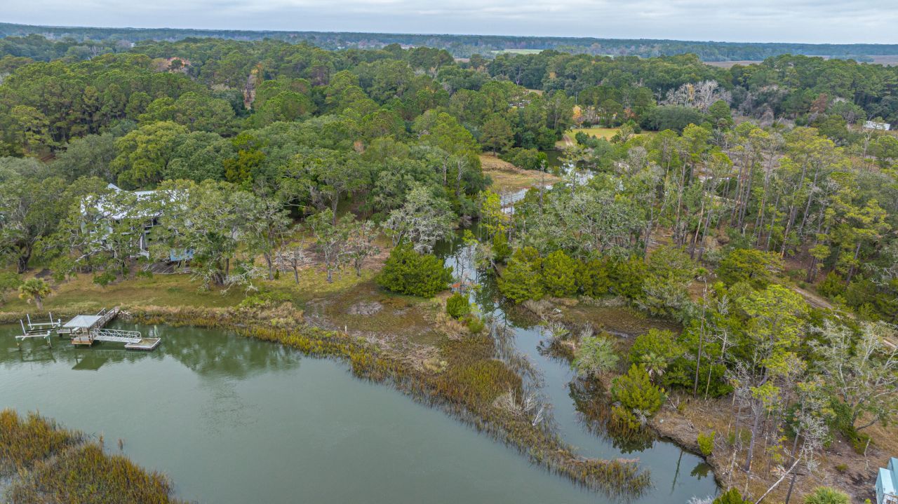 8737 Peters Point Road Photo 31