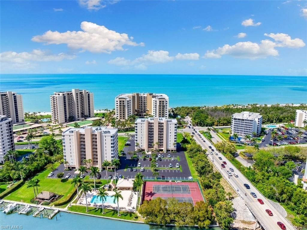 11118 Gulfshore, Unit 203, Naples, FL 34108 Photo