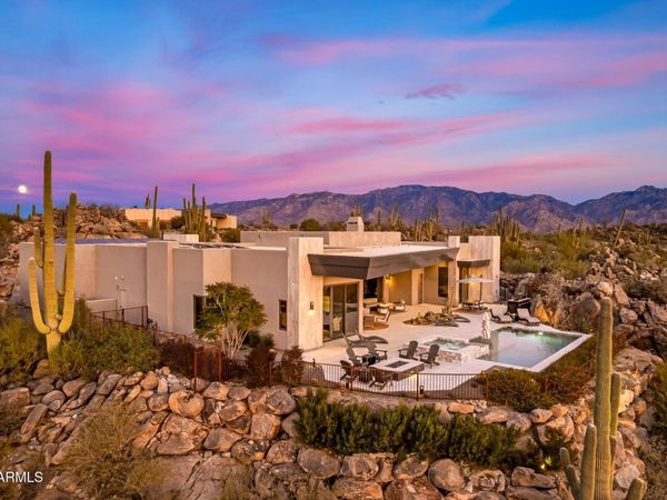 1313 W TORTOLITA MOUNTAIN Circle, Oro Valley, AZ 85755