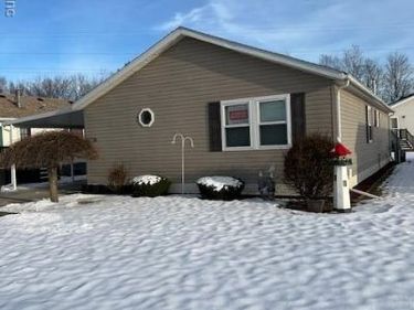 566 Bear Lake Court Court, Kimball Twp, MI 48074