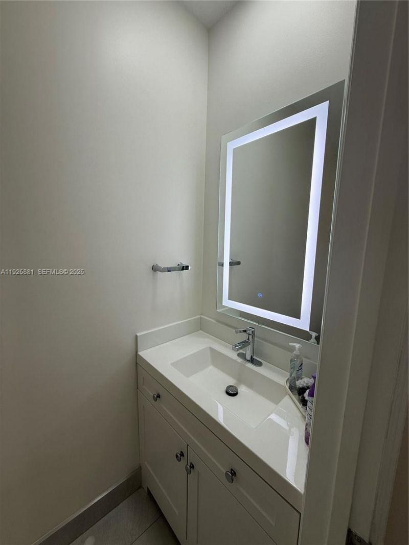 11128 W 32nd Ln, Unit 11128, Hialeah, FL 33018 Photo