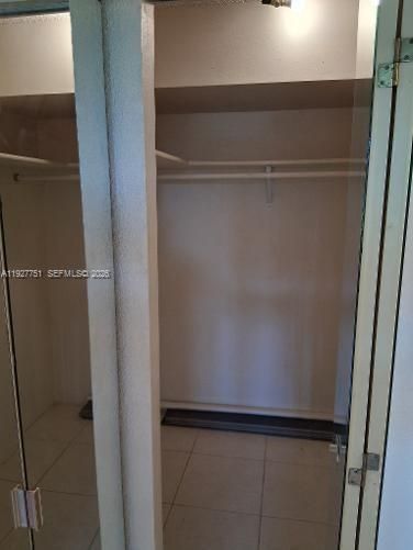 1000 Saint Charles Pl, Unit L2, Pembroke Pines, FL 33026 Photo