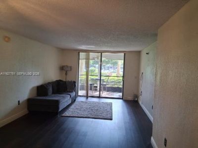1000 Saint Charles Pl, Unit L2, Pembroke Pines, FL 33026 Photo