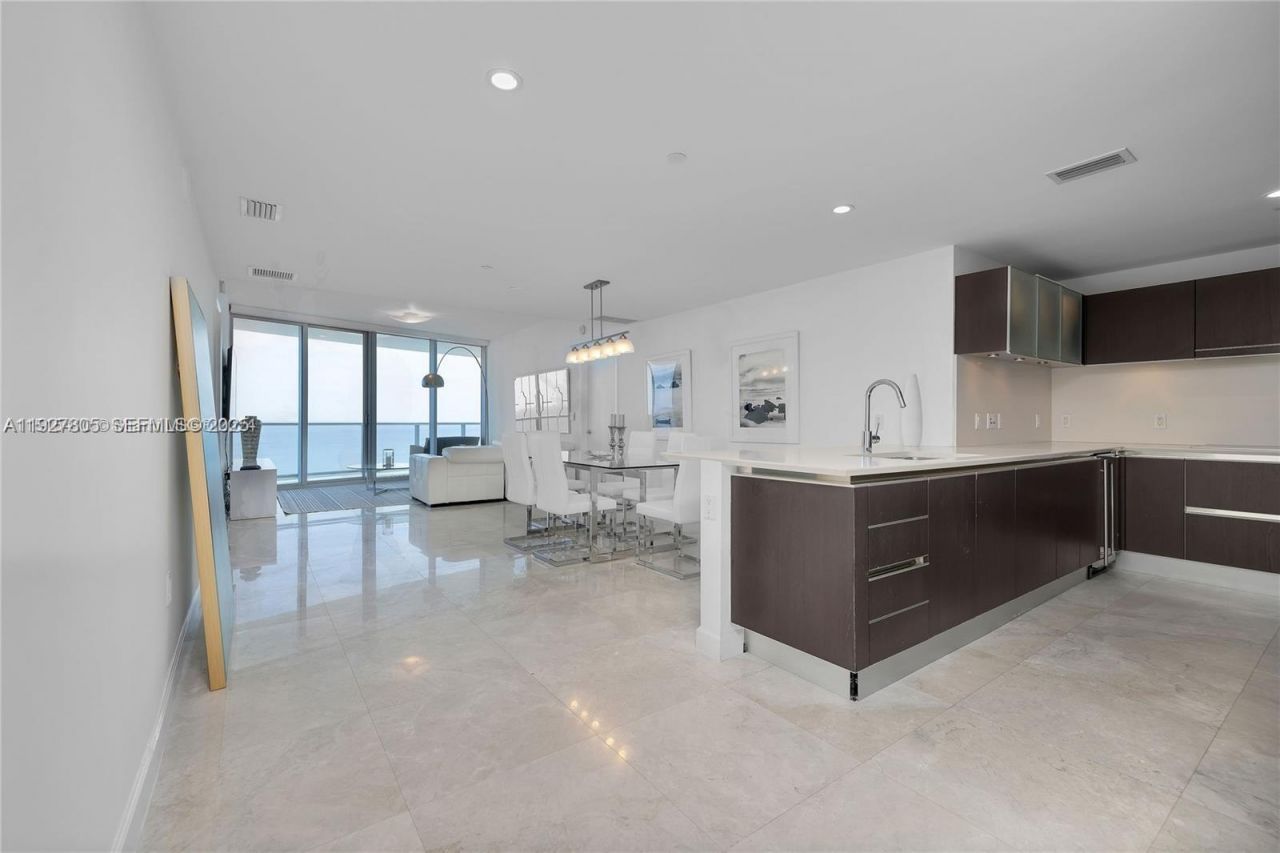 17001 Collins Ave, Unit 3002, Sunny Isles Beach, FL 33160 Photo