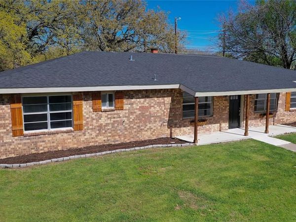 1210 Miller Street, Bowie, TX 76230