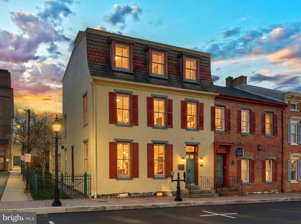 28 W Middle Street, Gettysburg, PA 17325 Main Photo