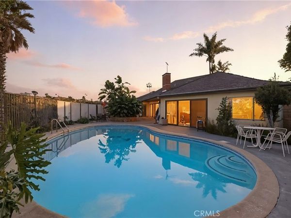 4400 Don Zarembo, Baldwin Hills, CA 90008