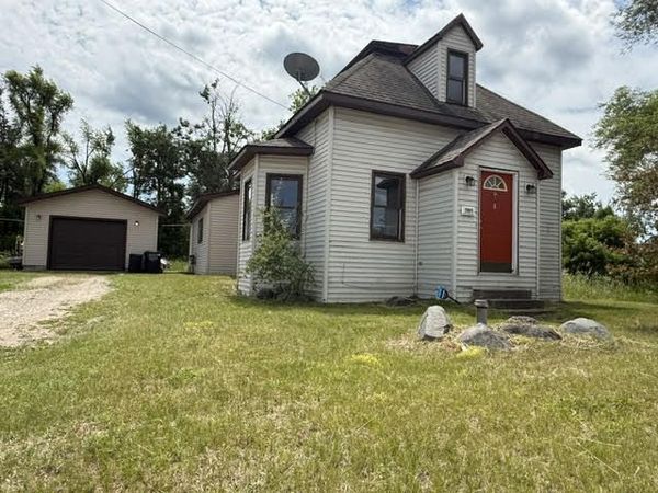 1984 E Miller Road, Fairview, MI 48621