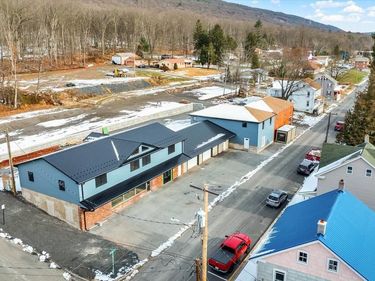 101 E COLLIERY AVENUE, TOWER CITY, PA 17980