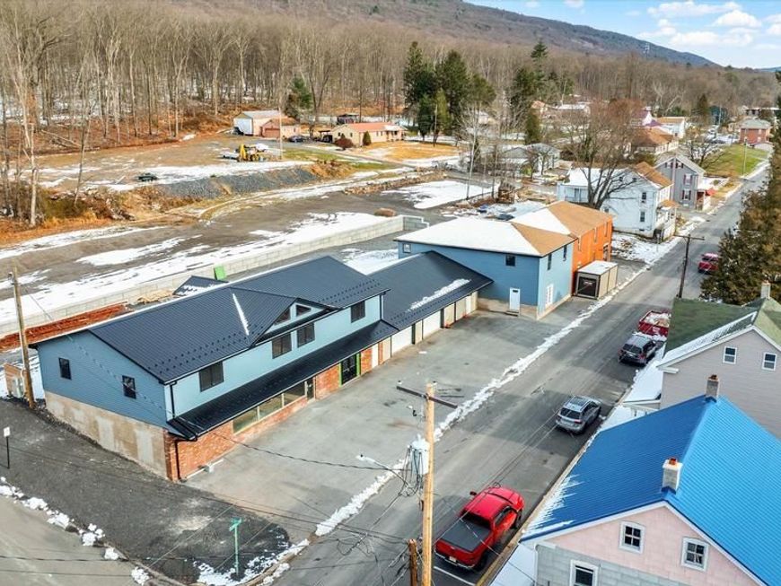 101 E Colliery Avenue, Tower City, PA 17980 Main Photo