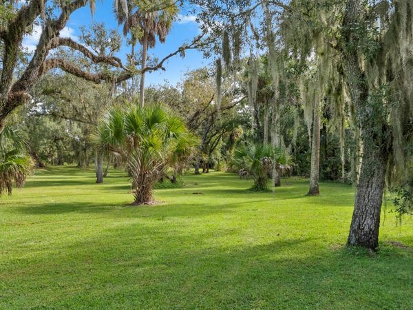 2260 Sweetwater Drive, Fort Pierce, FL 34981