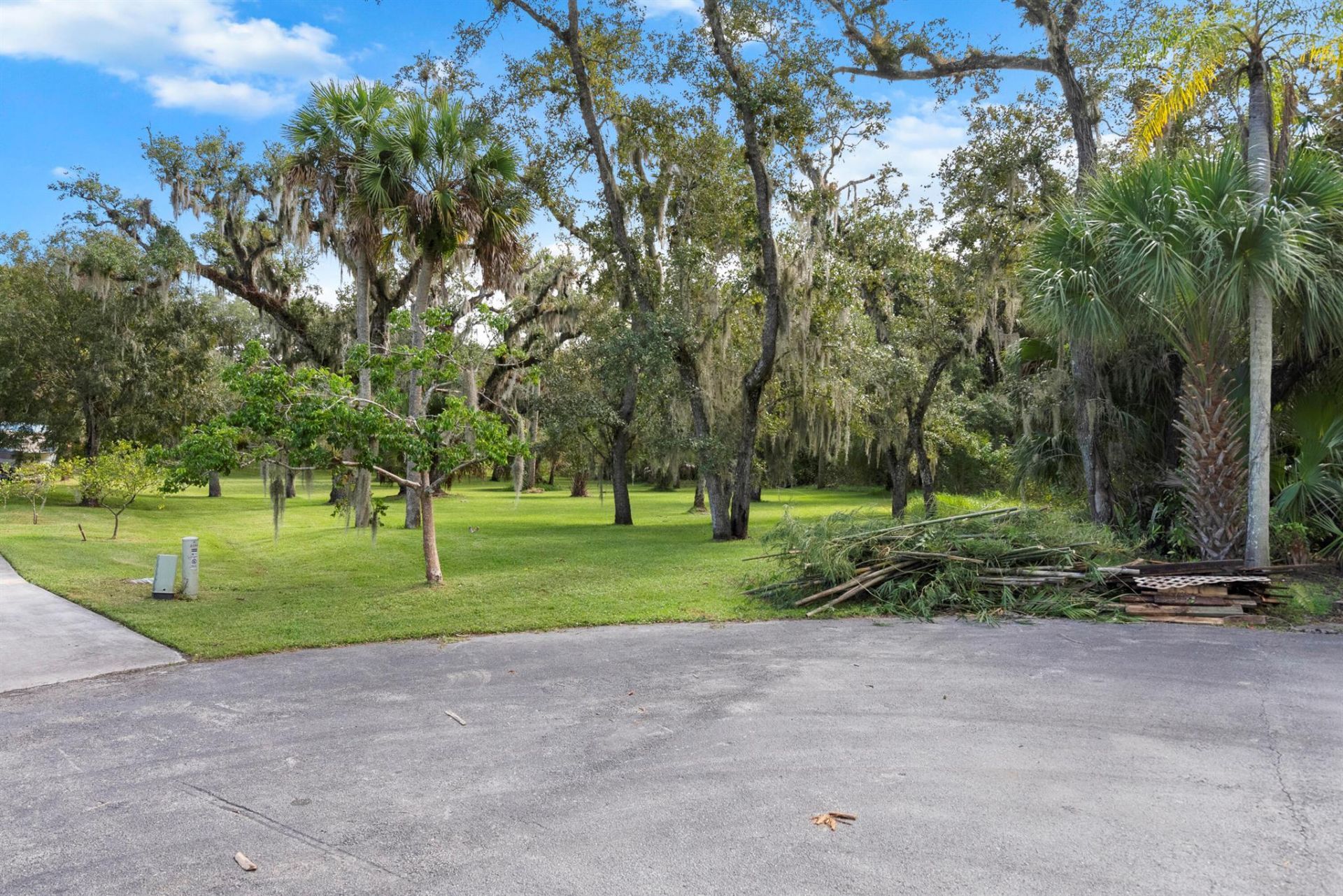 2260 Sweetwater Drive, Fort Pierce, FL 34981 Photo