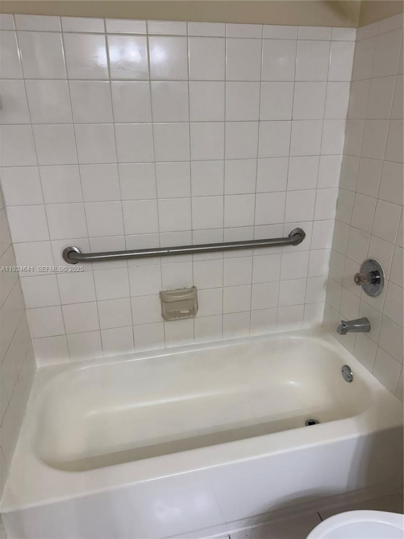 2442 Centergate Dr, Unit 106, Miramar, FL 33025 Photo