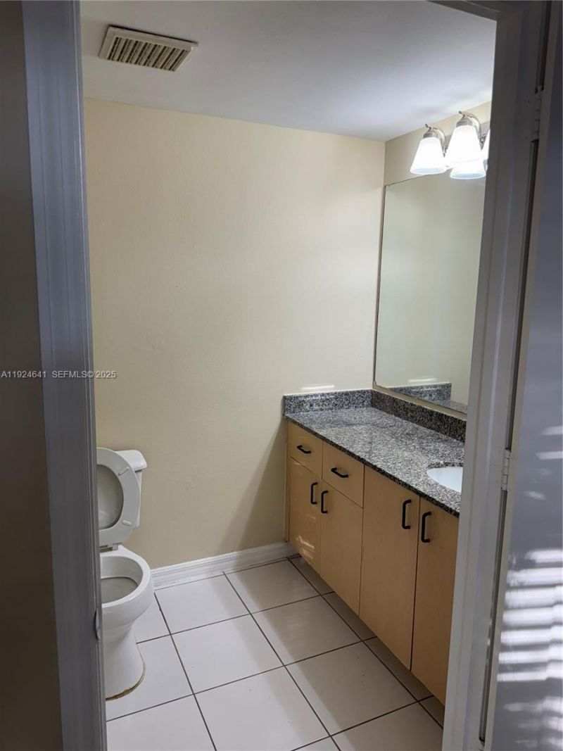 2442 Centergate Dr, Unit 106, Miramar, FL 33025 Photo