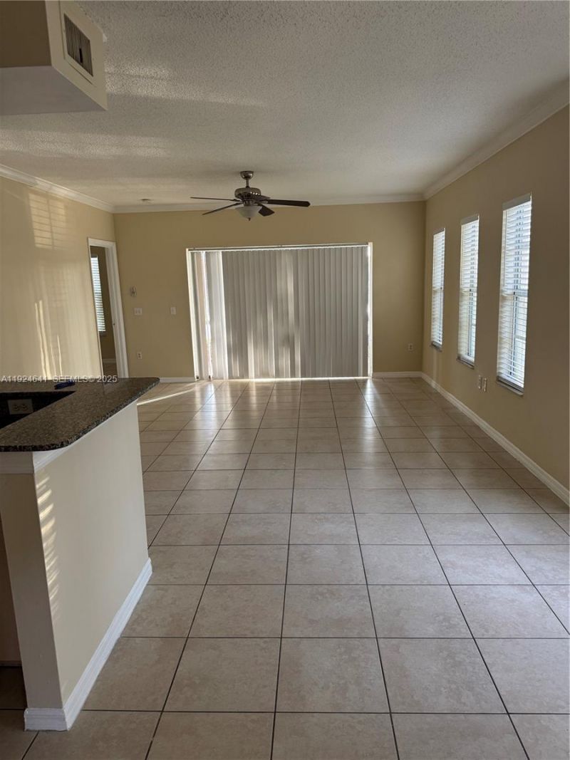 2442 Centergate Dr, Unit 106, Miramar, FL 33025 Photo
