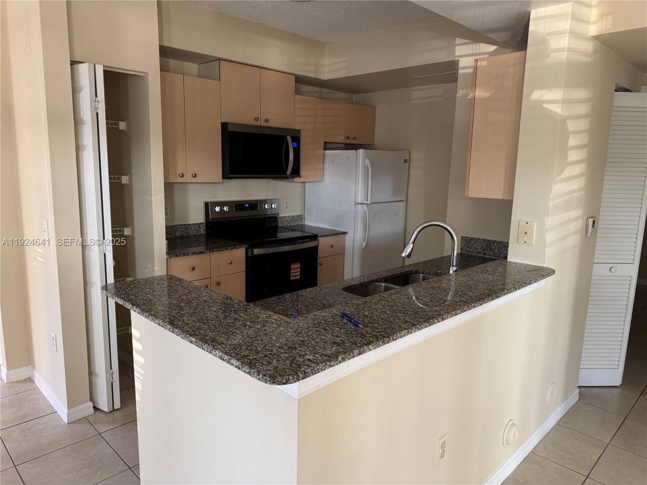 2442 Centergate Dr, Unit 106, Miramar, FL 33025 Photo