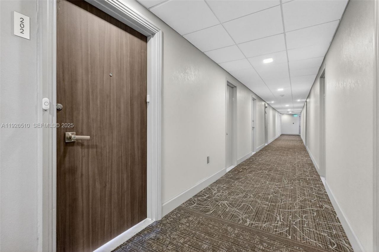 300 Bayview Dr, Unit 202, Sunny Isles Beach, FL 33160 Photo