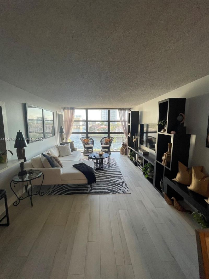 200 Leslie Dr, Unit 622, Hallandale Beach, FL 33009 Photo