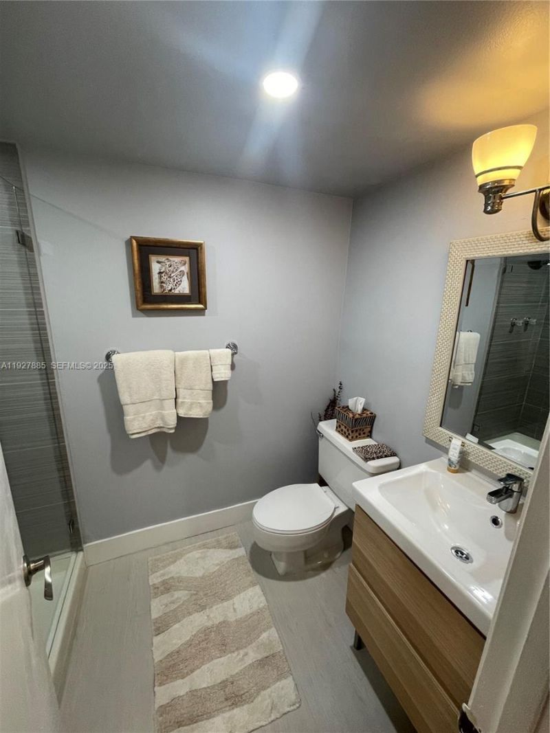 200 Leslie Dr, Unit 622, Hallandale Beach, FL 33009 Photo