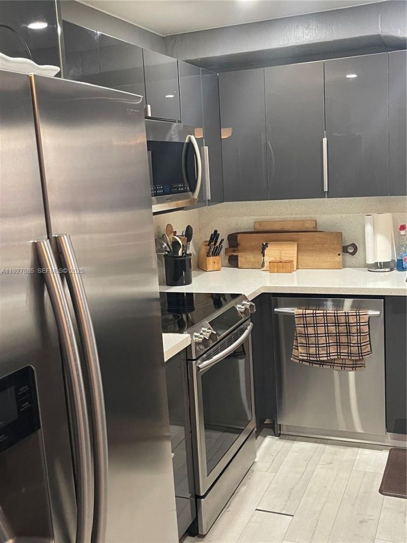 200 Leslie Dr, Unit 622, Hallandale Beach, FL 33009 Photo