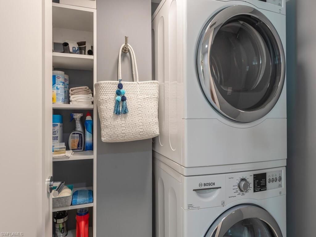 2401 Gulf Shore Blvd N, Unit 11, Naples, FL 34103 Photo