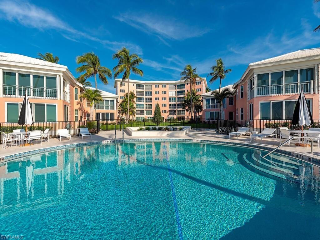 2401 Gulf Shore Blvd N, Unit 11, Naples, FL 34103 Photo