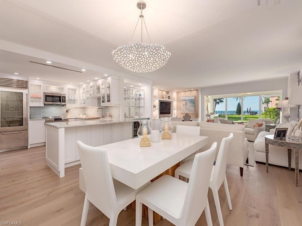 2401 Gulf Shore Blvd N, Unit 11, Naples, FL 34103 Photo