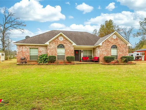 266 Stark Road, Stonewall, LA 71078