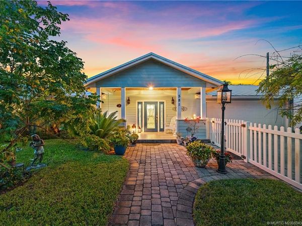 581 SW Timber Trail SW, Stuart, FL 34997