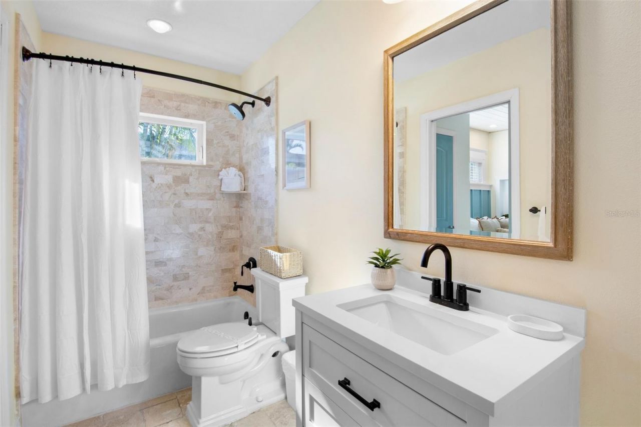 709 Fern Street, Anna Maria, FL 34216 Photo