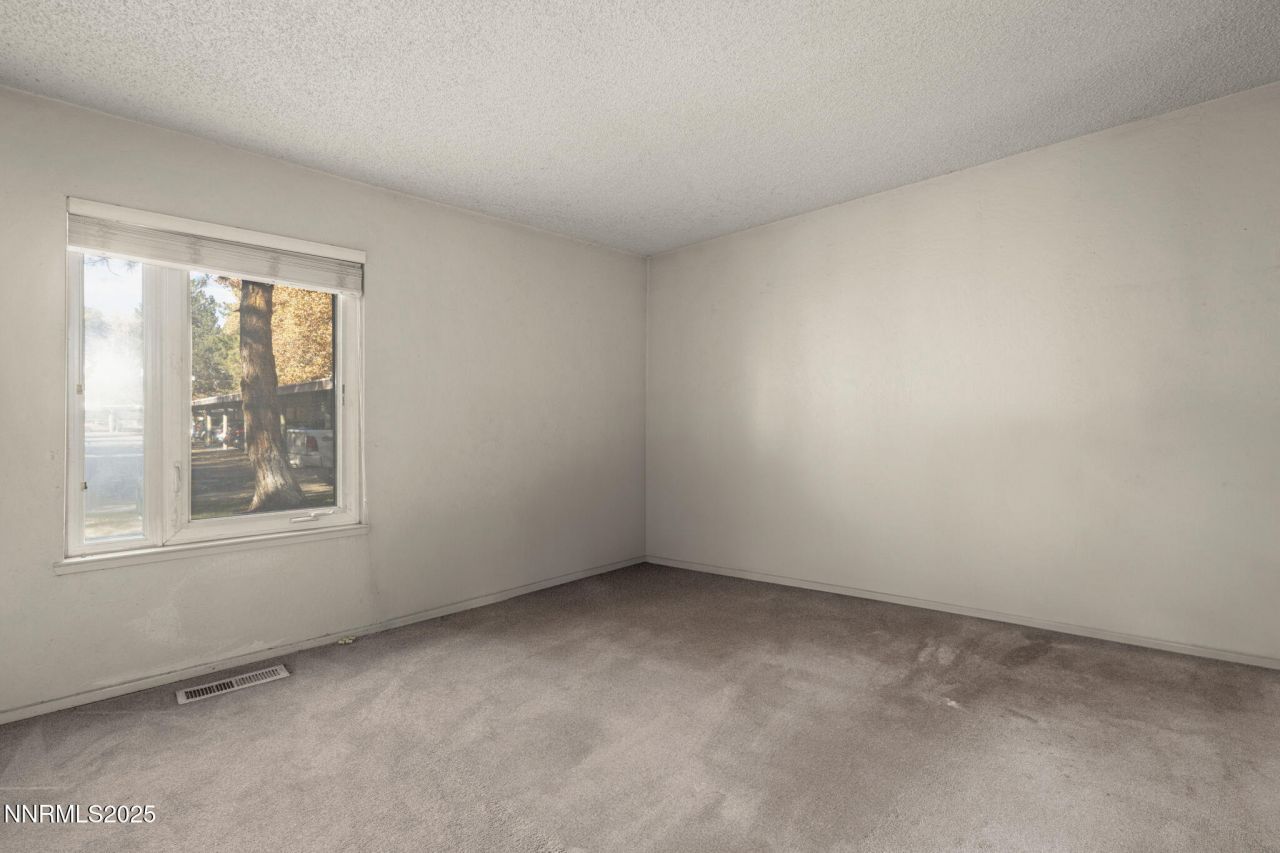 2371 Roundhouse Road, Sparks, NV 89431 Photo