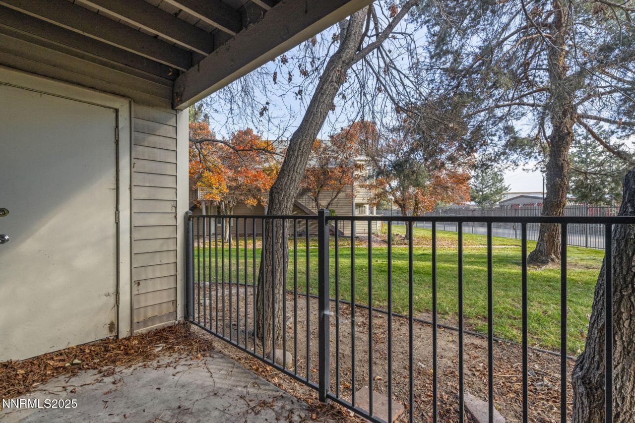 2371 Roundhouse Road, Sparks, NV 89431 Photo