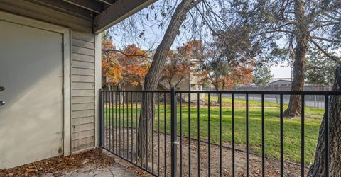 2371 Roundhouse Road, Sparks, NV 89431 Photo