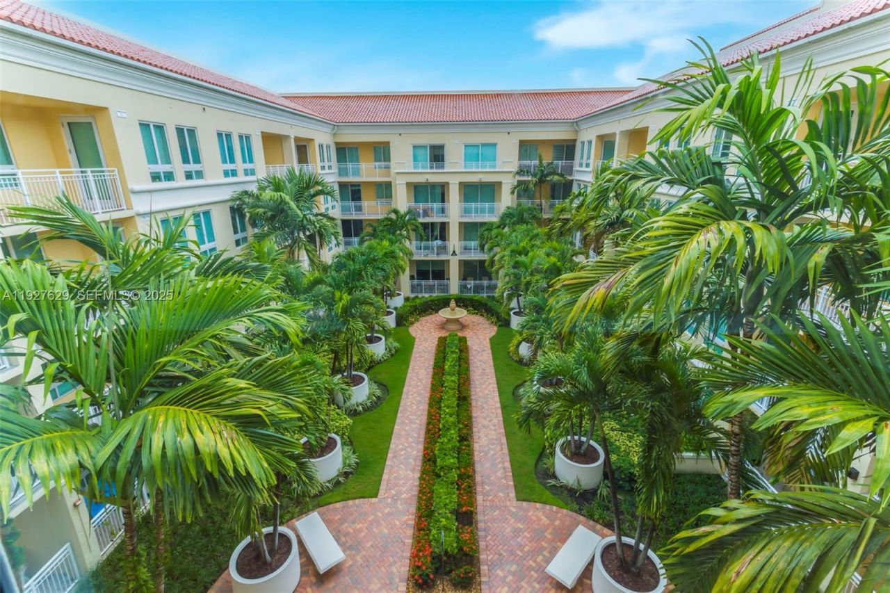 7355 SW 89th St, Unit 721N, Miami, FL 33156 Photo