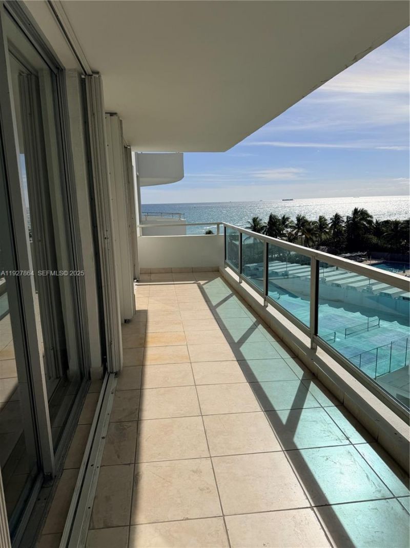 5151 Collins Ave, Unit 730 + DEN, Miami Beach, FL 33140 Photo