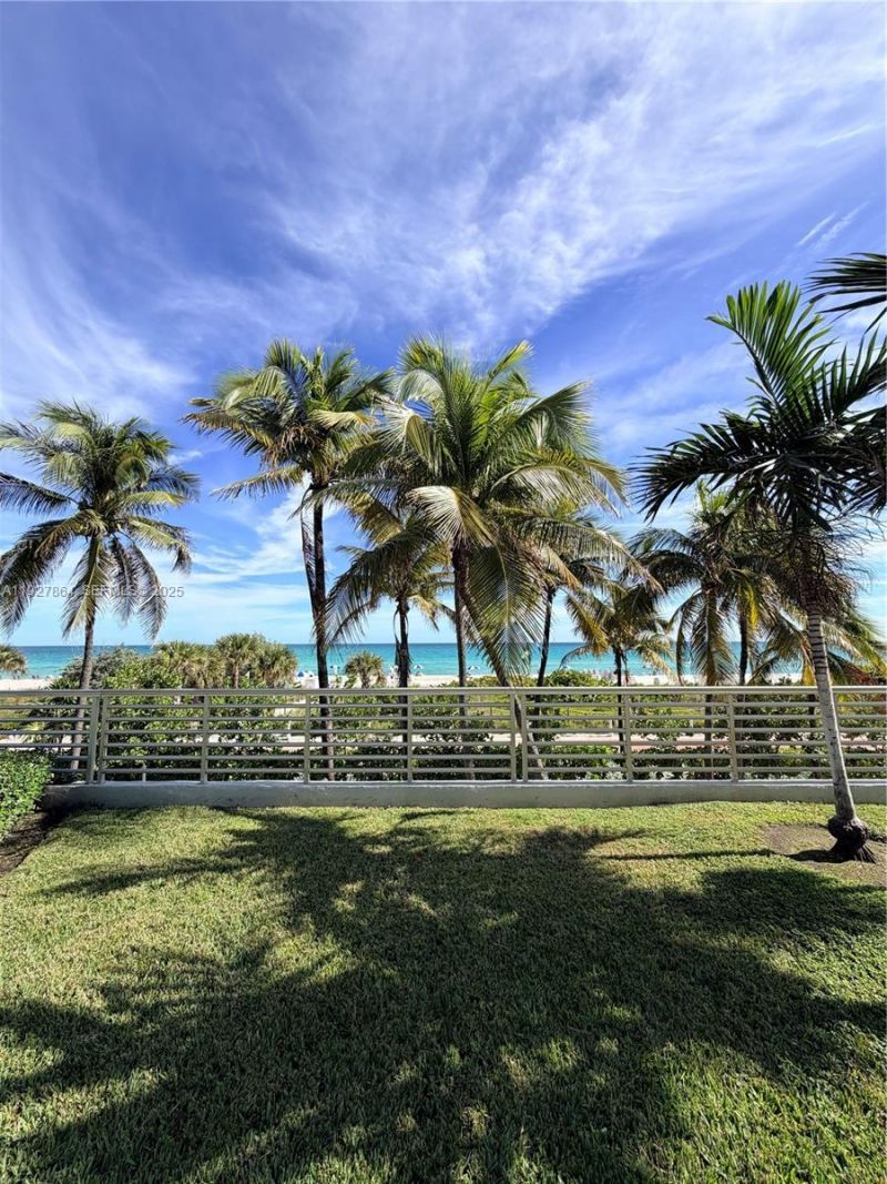 5151 Collins Ave, Unit 730 + DEN, Miami Beach, FL 33140 Photo