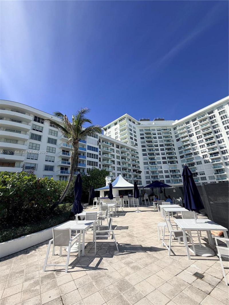 5151 Collins Ave, Unit 730 + DEN, Miami Beach, FL 33140 Photo