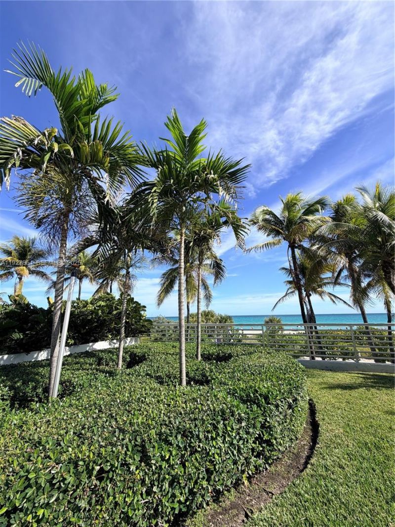 5151 Collins Ave, Unit 730 + DEN, Miami Beach, FL 33140 Photo