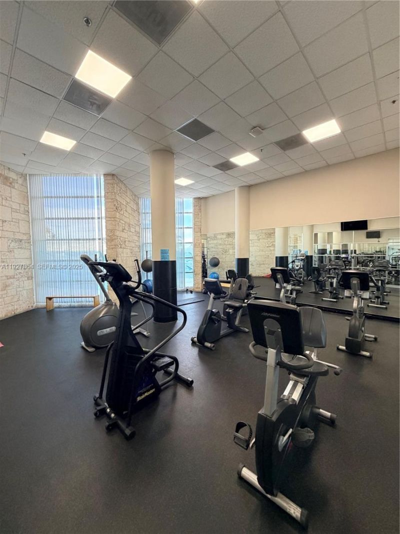 5151 Collins Ave, Unit 730 + DEN, Miami Beach, FL 33140 Photo