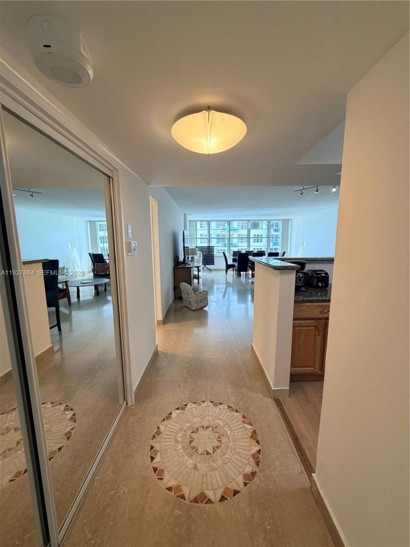 5151 Collins Ave, Unit 730 + DEN, Miami Beach, FL 33140 Photo