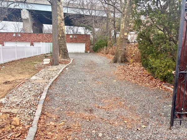 2-07 Parsons Blvd., Malba, NY 11357