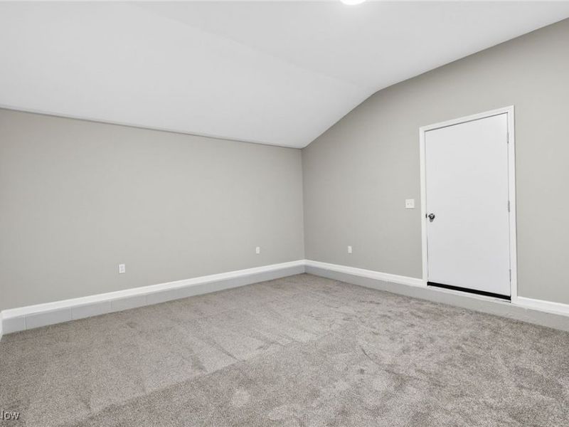 221 Stafford Avenue, Youngstown, OH 44512 Photo 32