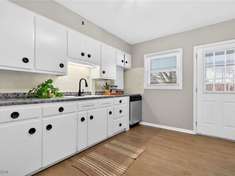 221 Stafford Avenue, Youngstown, OH 44512 Photo 8