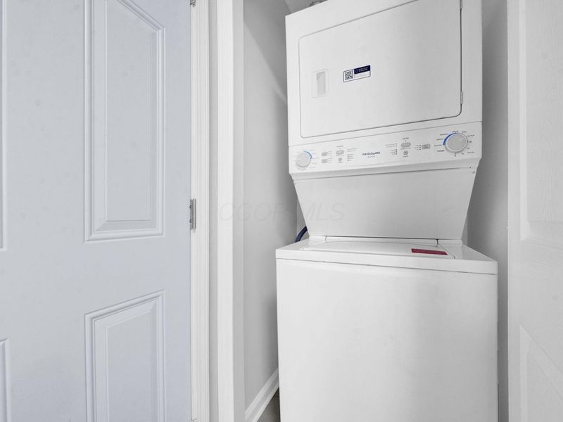 3333 Latonia Court, Columbus, OH 43232 Photo 14